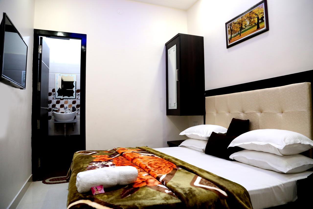 Hotel Chohan Residency Амритсар Экстерьер фото